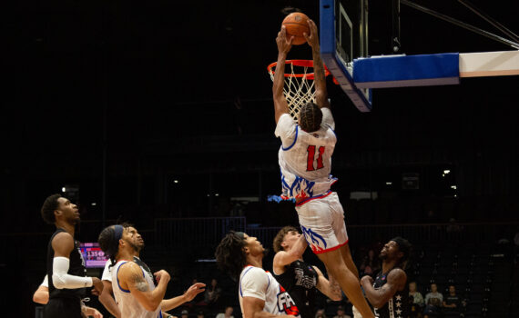 Hayward dunk vs Rockwall